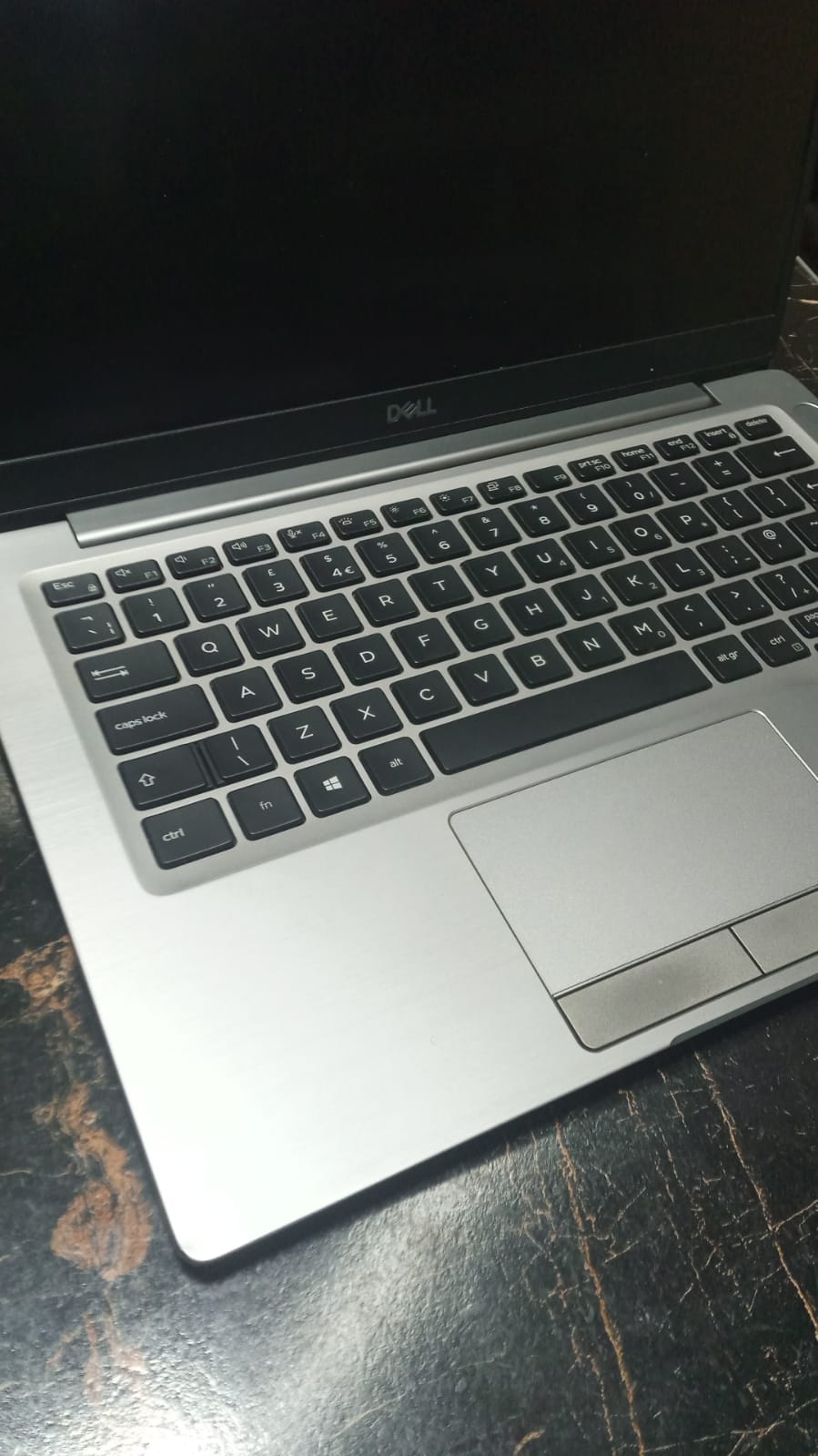 Dell Latitude 7300 i7 8th Gen Laptop | 8GB RAM 256GB SSD | Slim Business Laptop Pakistan - Image 4